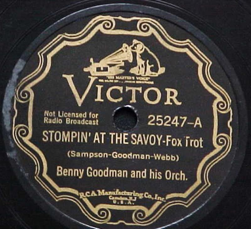 Stompin' At The Savoy - Benny Goodman Orchestra